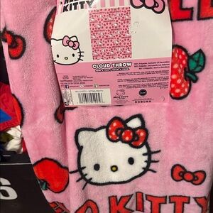 Hello Kitty Pink throw